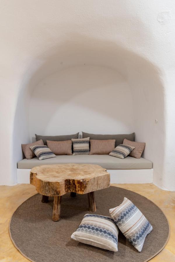 Caval I Hotel Фира Екстериор снимка
