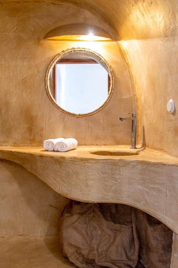 Caval I Hotel Фира Екстериор снимка